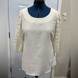 City chic lace sleeve blouse